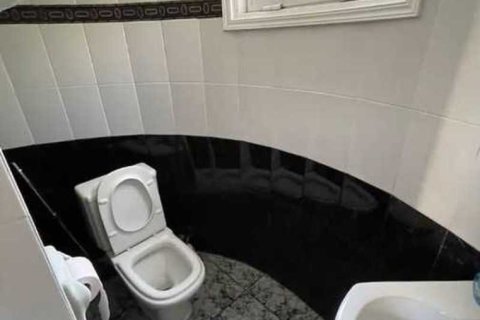 4 bedrooms House in Agios Athanasios, Cyprus No. 31085 7