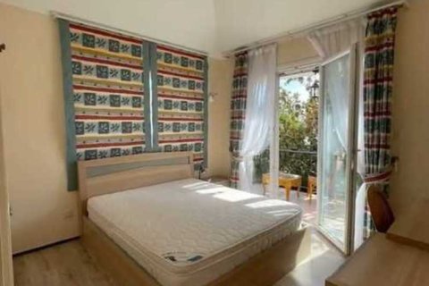 4 bedrooms House in Agios Athanasios, Cyprus No. 31085 3