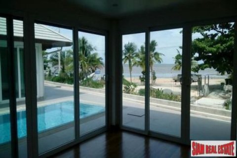 4 bedrooms Villa in Pattaya, Thailand No. 96520 10