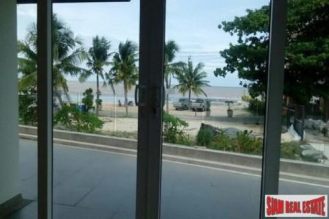 4 bedrooms Villa in Pattaya, Thailand No. 96520 8