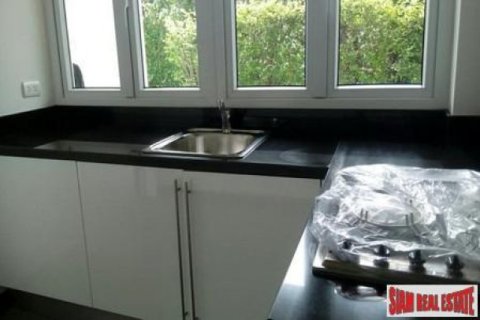 4 bedrooms Villa in Pattaya, Thailand No. 96520 5