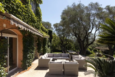 5 chambres Villa à Mougins, France No. 68077 9