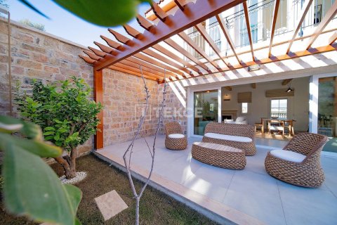 4 bedrooms Villa in Duong Duc, Vietnam No. 11077 12