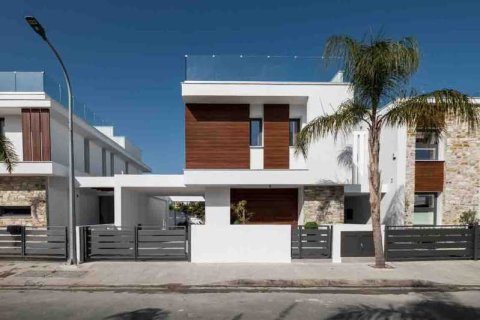 4 chambres House à Larnaca, Cyprus No. 30696 3