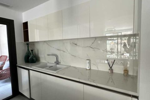 2 bedrooms Apartment in Germasogeia, Cyprus No. 80958 3