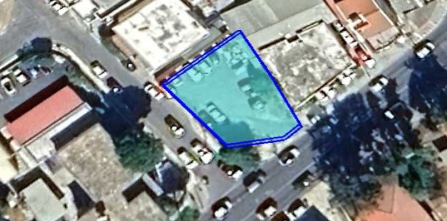 Commercial property à Limassol, Cyprus No. 104406