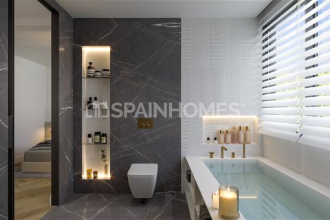 4 bedrooms Apartment in Duc Tan, Vietnam No. 88157 19