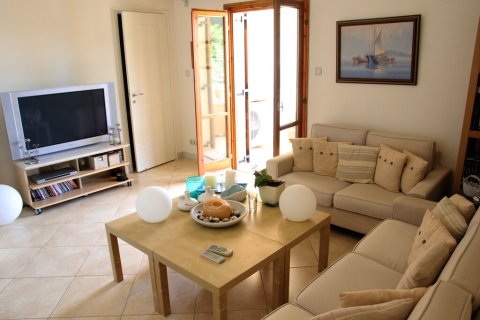 5 bedrooms Villa in Kranidi, Greece No. 108058 11