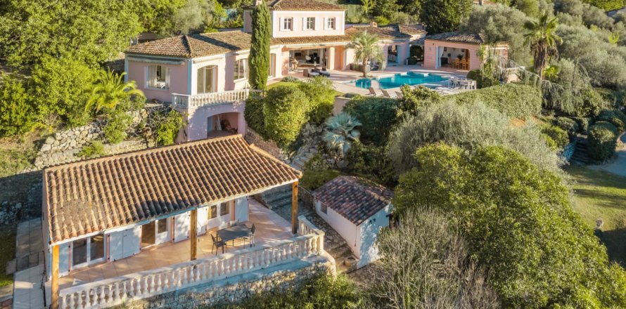 6 bedrooms Villa in Mougins, France No. 69065