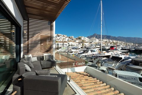 3 chambres Appartement à Marbella, Spain No. 112224