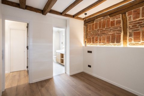 2 bedrooms Apartment in Madrid, Spain No. 126231 1