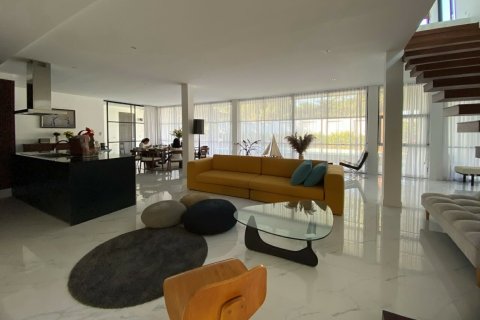 Дом с 4 спальнями в Чиангмай, Таиланд №97728 8