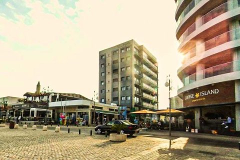 2 bedrooms Apartment in Larnaca, Cyprus No. 79759 3