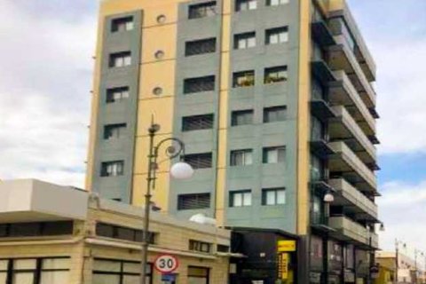 2 bedrooms Apartment in Larnaca, Cyprus No. 79759 5