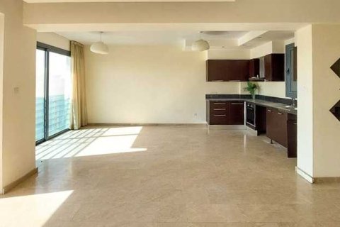 2 bedrooms Apartment in Larnaca, Cyprus No. 79759 6