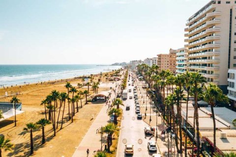 2 bedrooms Apartment in Larnaca, Cyprus No. 79759 1