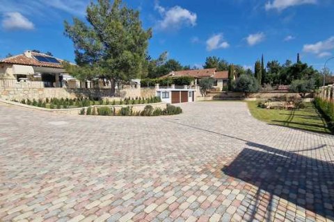 4 bedrooms House in Souni–Zanatzia, Cyprus No. 73368 9