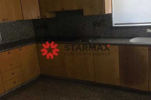 Дом с 4 спальнями в Никосия, Кипр №82660 4