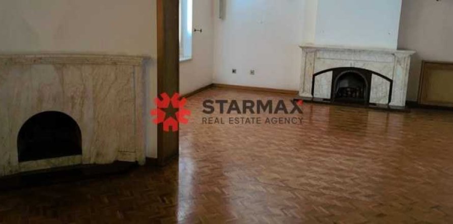 Дом с 4 спальнями в Никосия, Кипр №82660