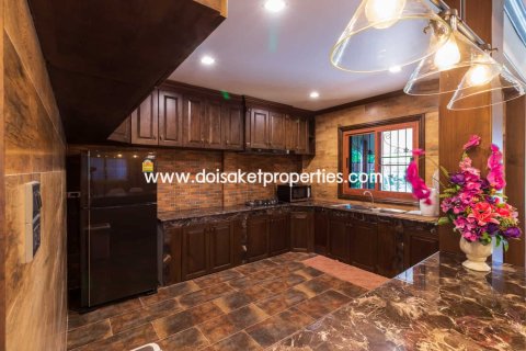 4 bedrooms House in Chiang Mai, Thailand No. 97934 10