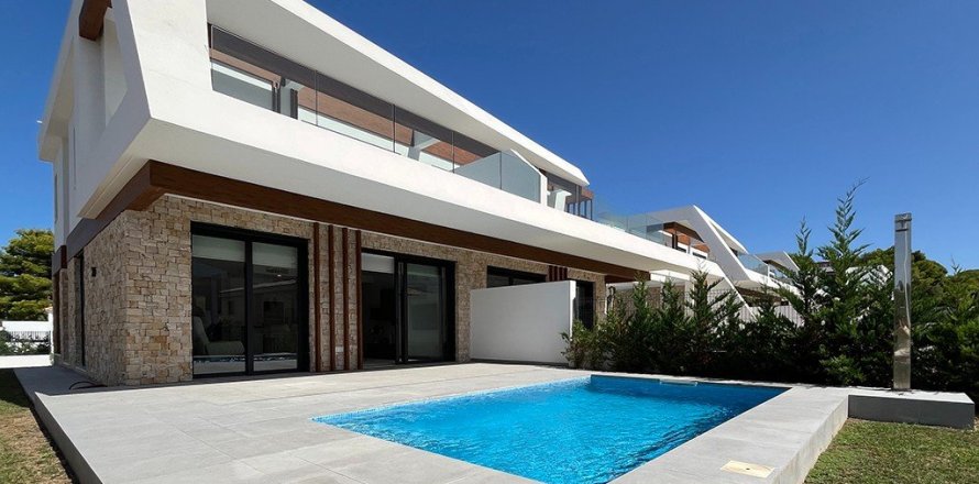 3 bedrooms Villa on the Mallorca, Spain No. 117123