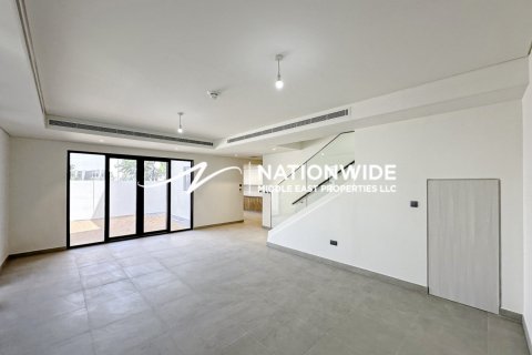 5 bedrooms Villa in Binh Duong, Vietnam No. 92809 5