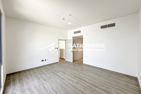 5 bedrooms Villa in Binh Duong, Vietnam No. 92809 15