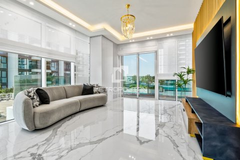 Квартира с 2 спальнями в Аль-Кифаф, ОАЭ №118939