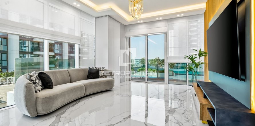 2 dormitorios Apartment en Al Kifaf, UAE No. 118939