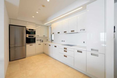 3 chambres Appartement à Limassol, Cyprus No. 78072 8