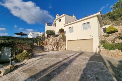 5 bedrooms House in Tala, Cyprus No. 101379 7