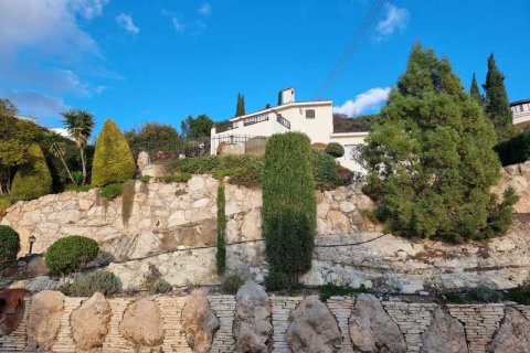 5 bedrooms House in Tala, Cyprus No. 101379 4