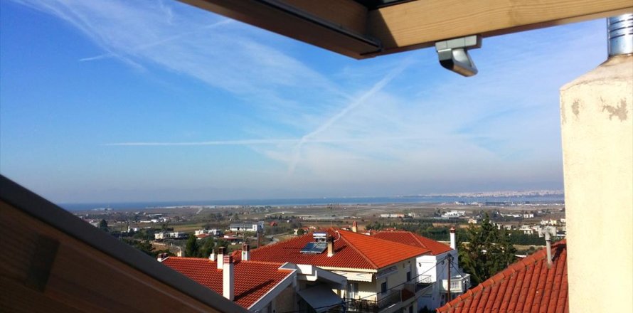 3 bedrooms Maisonette in Thermi, Greece No. 59309