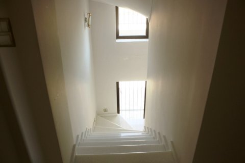 5 bedrooms Villa in Thessaloniki, Greece No. 49308 12