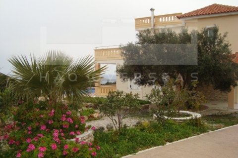 3 bedrooms Villa in Crete, Greece No. 24315 3
