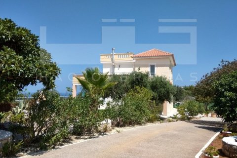 3 bedrooms Villa in Crete, Greece No. 24315 2