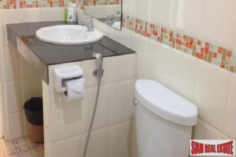 90 dormitorios Hotel en Chalong, Thailand No. 95779 4