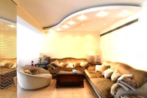 4 bedrooms Apartment in Limassol, Cyprus No. 105985 6