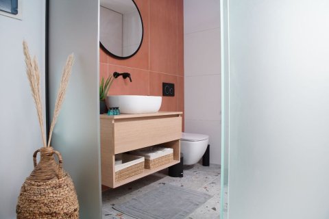 1 bedroom Apartment in Agios Nikolaos, Greece No. 108983 9