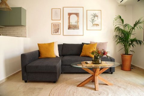 1 bedroom Apartment in Agios Nikolaos, Greece No. 108983 2