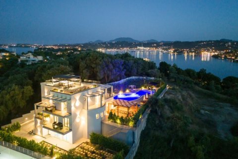 4 dormitorios Villa en Corfu, Greece No. 51812 6