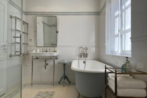 Вилла с 4 спальнями в Антиб, Франция №76658 12