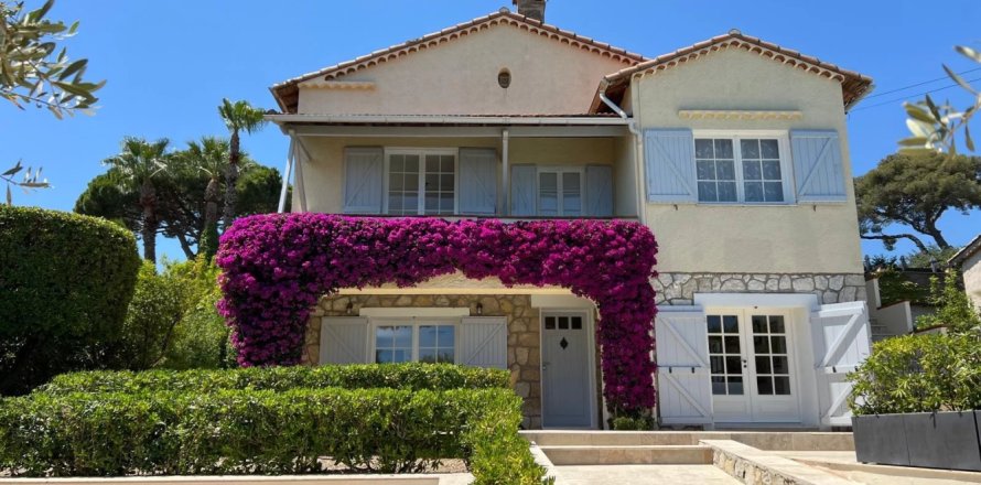 Вилла с 4 спальнями в Антиб, Франция №76658