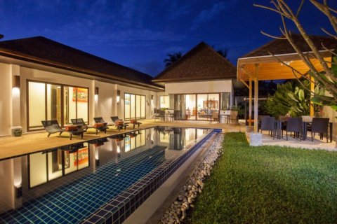 4 bedrooms Villa in Rawai, Thailand No. 97357 3