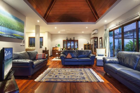4 bedrooms Villa in Rawai, Thailand No. 97357 4