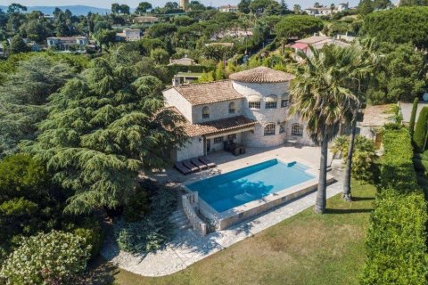 6 bedrooms Villa in Cannes, France No. 99307 11