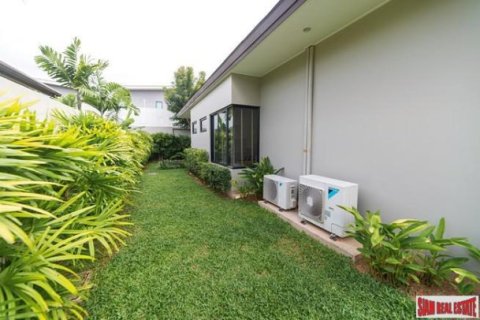 3 bedrooms Villa in Phuket, Thailand No. 97113 18