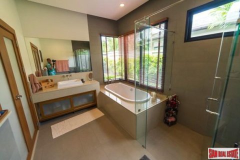 3 bedrooms Villa in Phuket, Thailand No. 97113 14