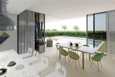 4 bedrooms Villa in Larnaca, Cyprus No. 32081 7