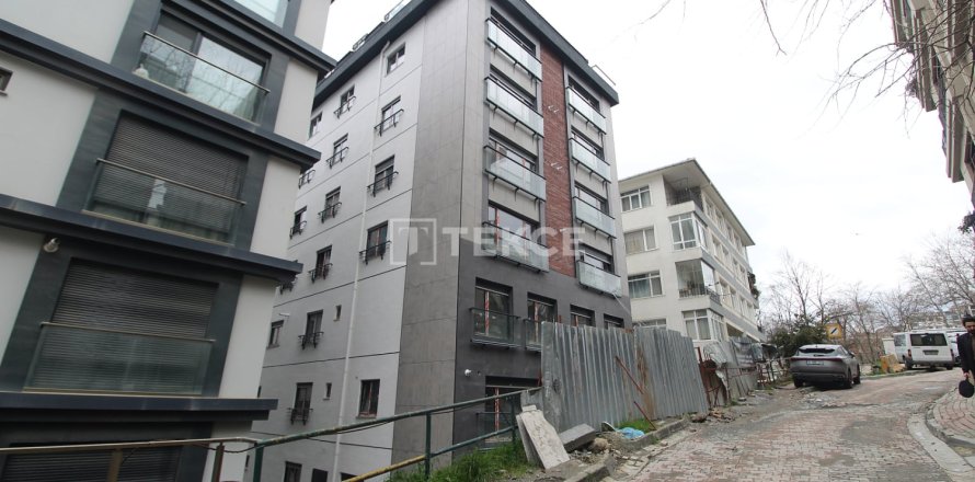 4 bedrooms Apartment in Istanbul, Turkey No. 92401